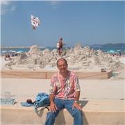 Laureato in Lingua e Letteratura Russa